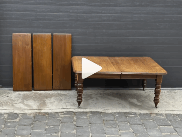 Recently restored - unusual 19th century English figured walnut extension dining table
